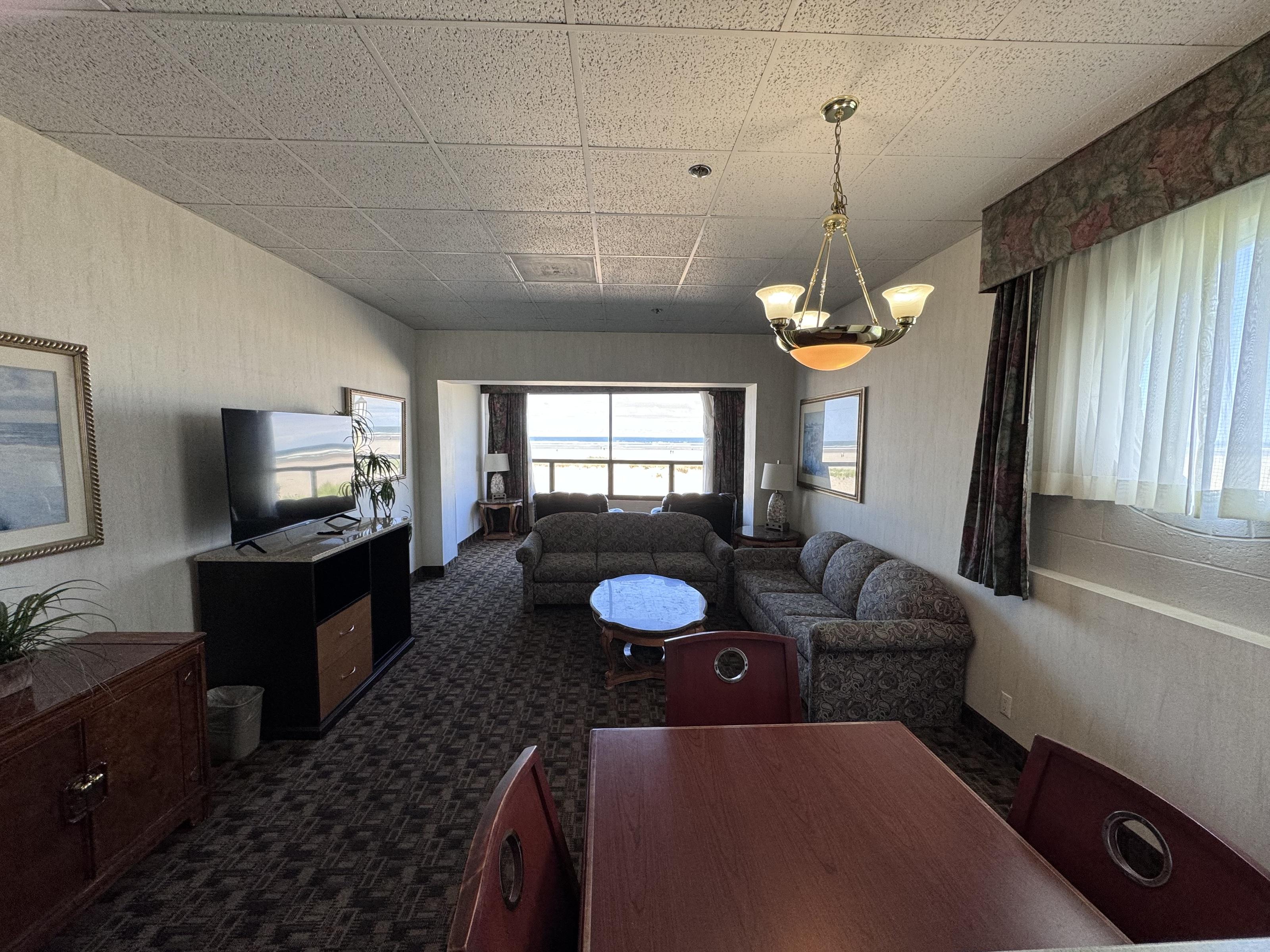 Hotel Promenade & Oceanfront 3*
