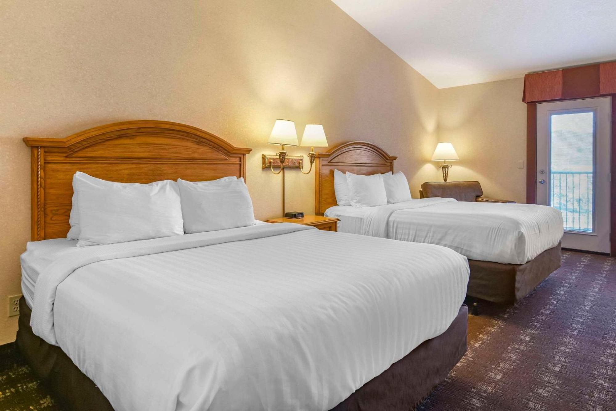 Kathryn Riverfront Inn, Ascend Collection