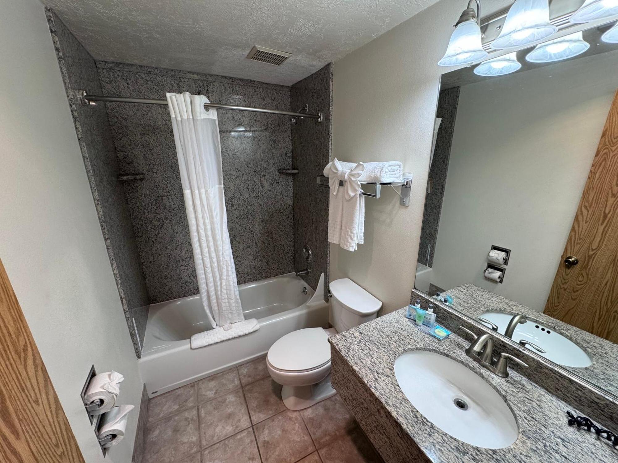Promenade & Oceanfront 3* Seaside
