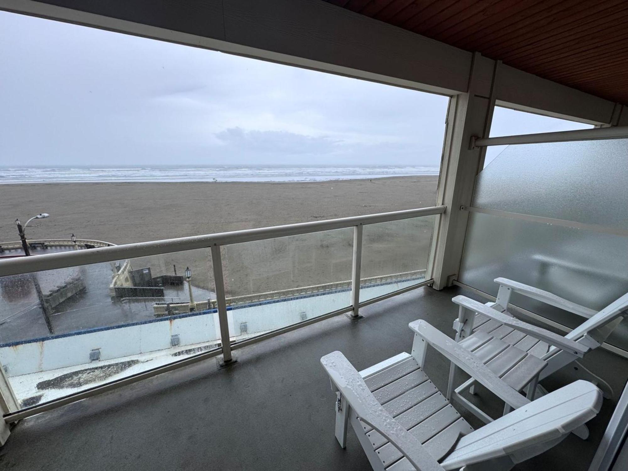 Hotel Promenade & Oceanfront 3*