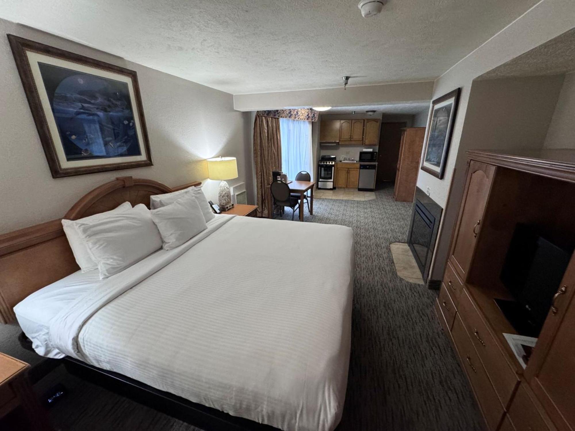 Hotel Promenade & Oceanfront Seaside
