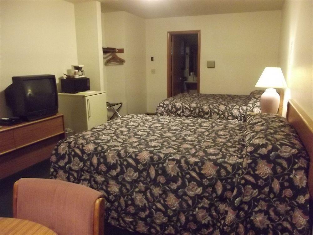 Hillcrest Motel