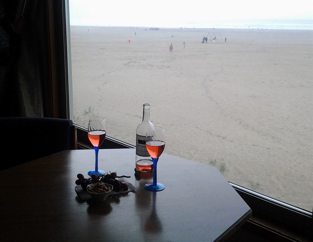 The Ocean Front At Motel