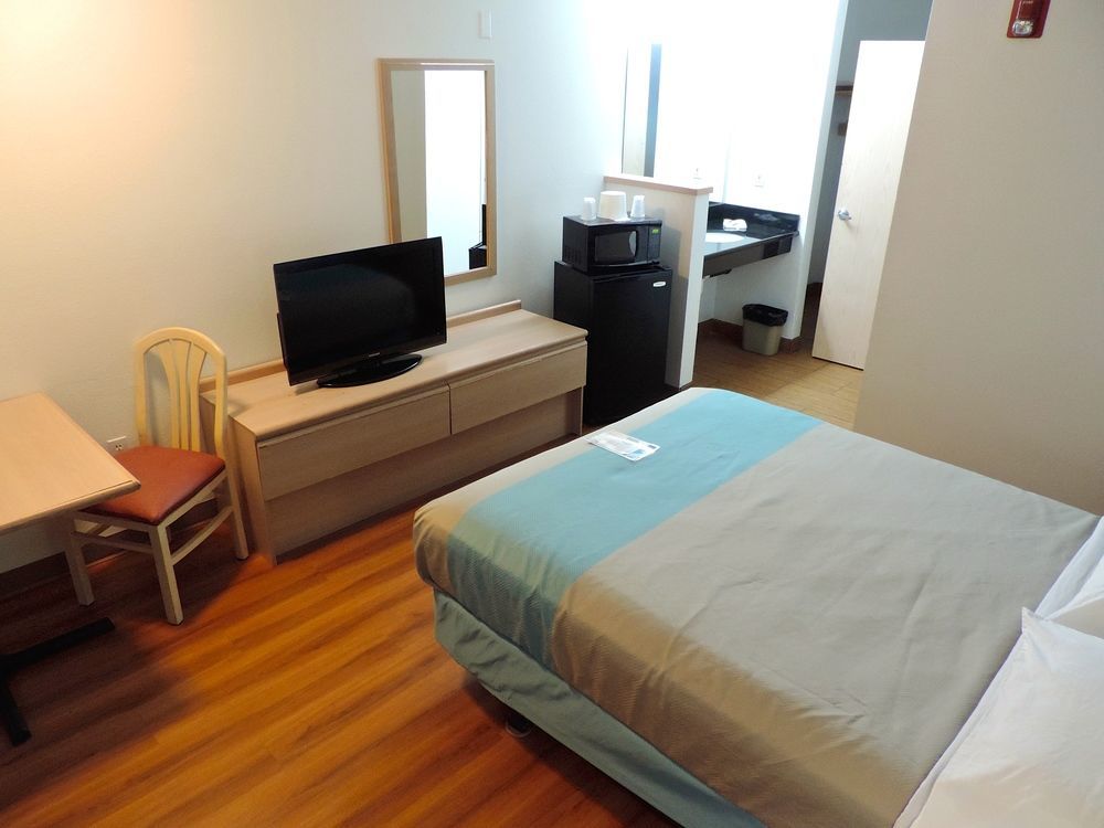Hotel 6-seaside, Or 2*