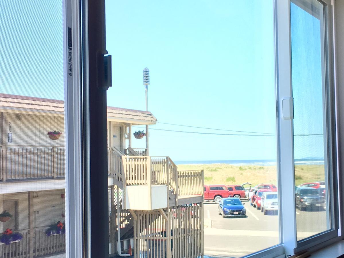 The Tradewinds Condo/Hotel Seaside