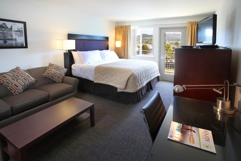 Hotel River At 3*