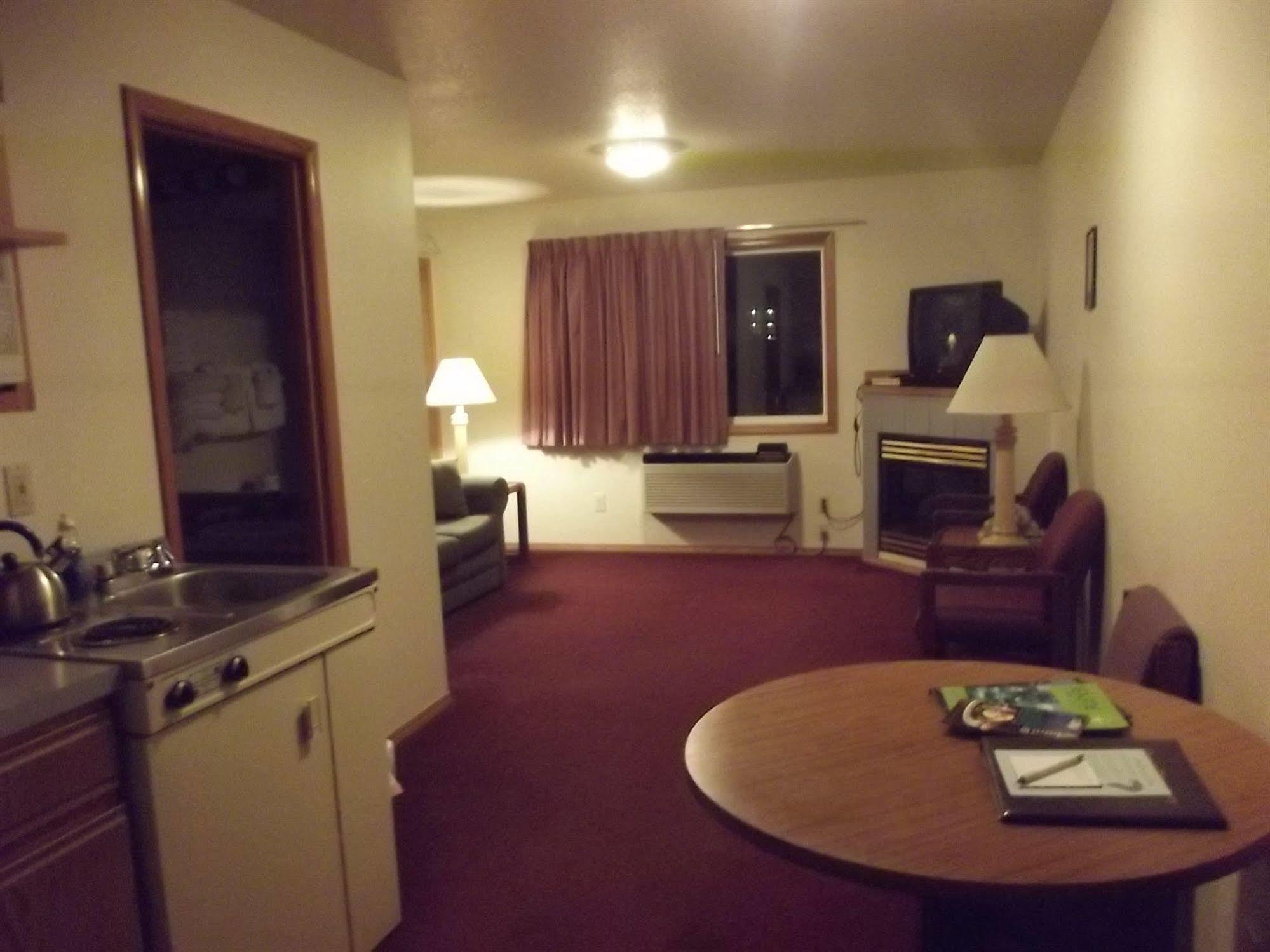 Motel Hillcrest 2*