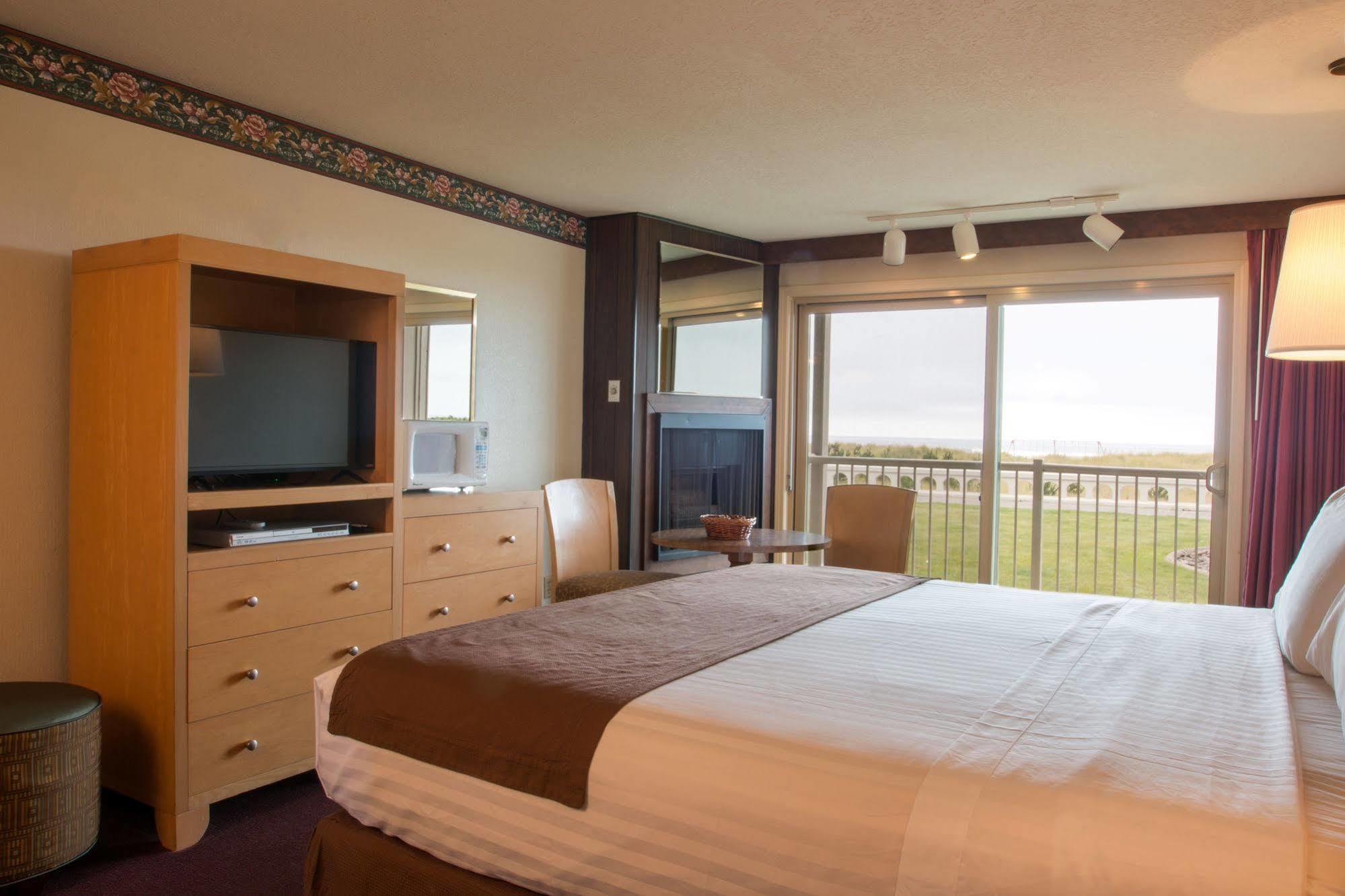 Resort Hi Tide Oceanfront