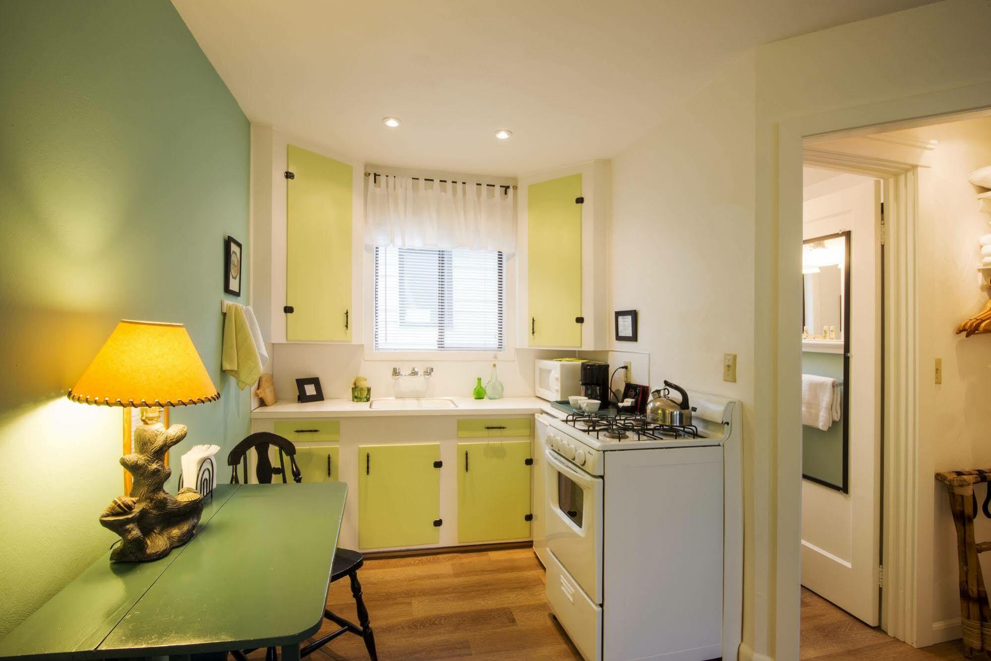Beachside 3* Seaside