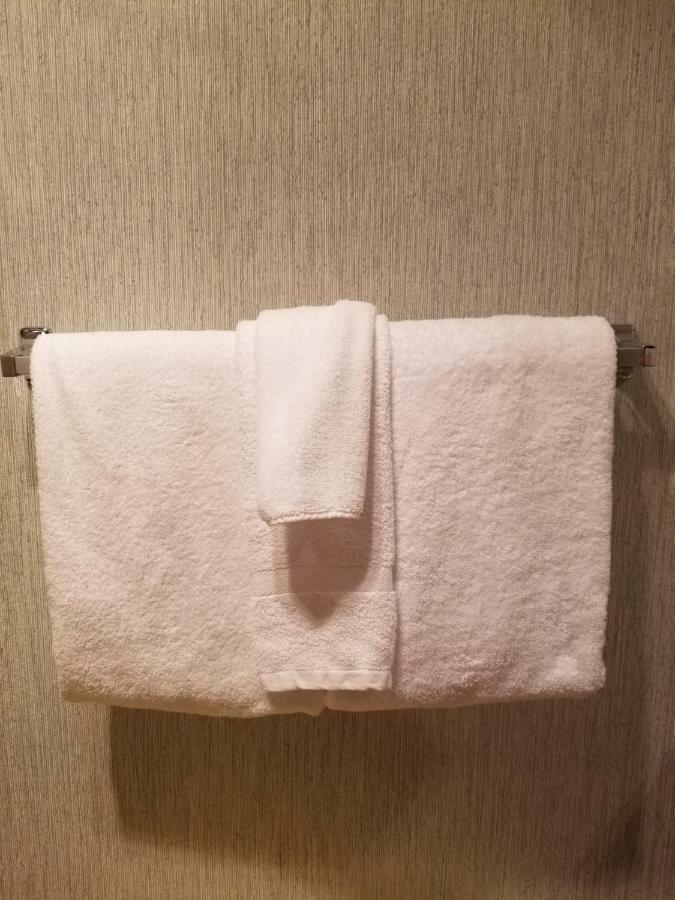 Hi Tide Oceanfront Resort