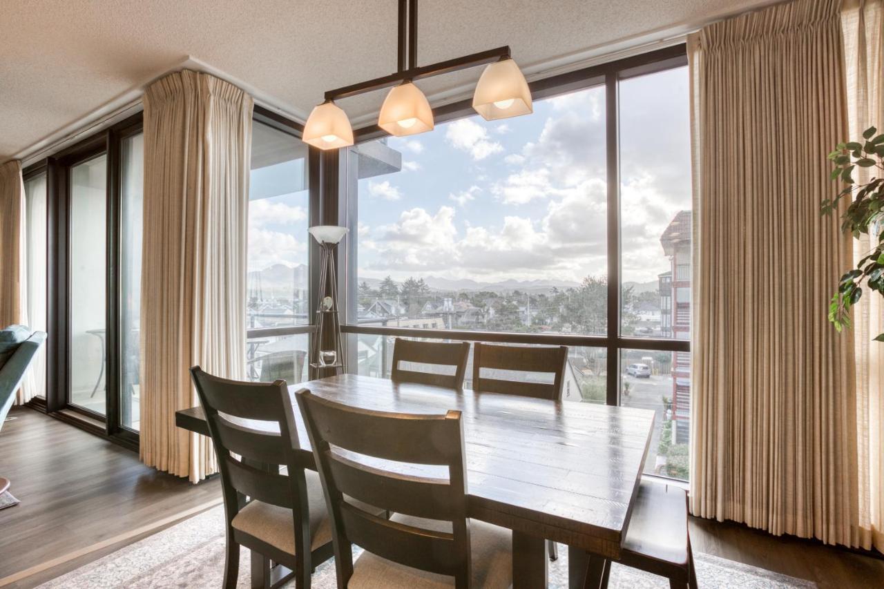 Sand & Sea: Coastal Range Apartment Seaside