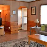 435 4Th Ave