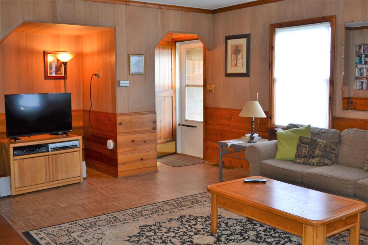435 4th Ave Holiday home