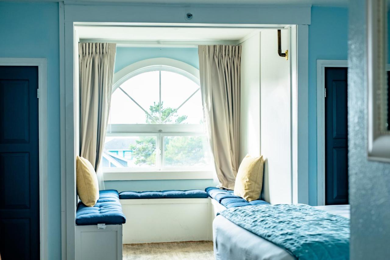 Gilbert Inn Seaside