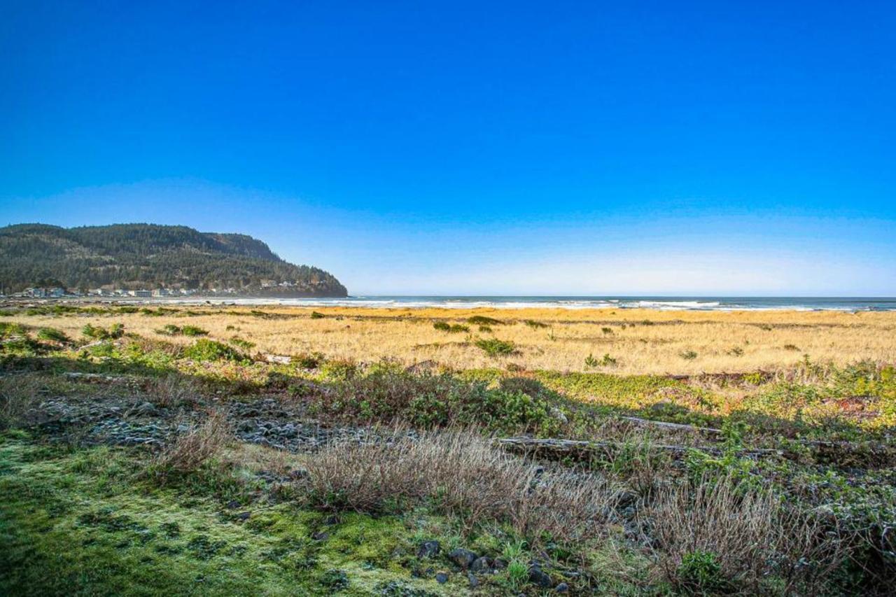 Fairway And Far Away * Seaside