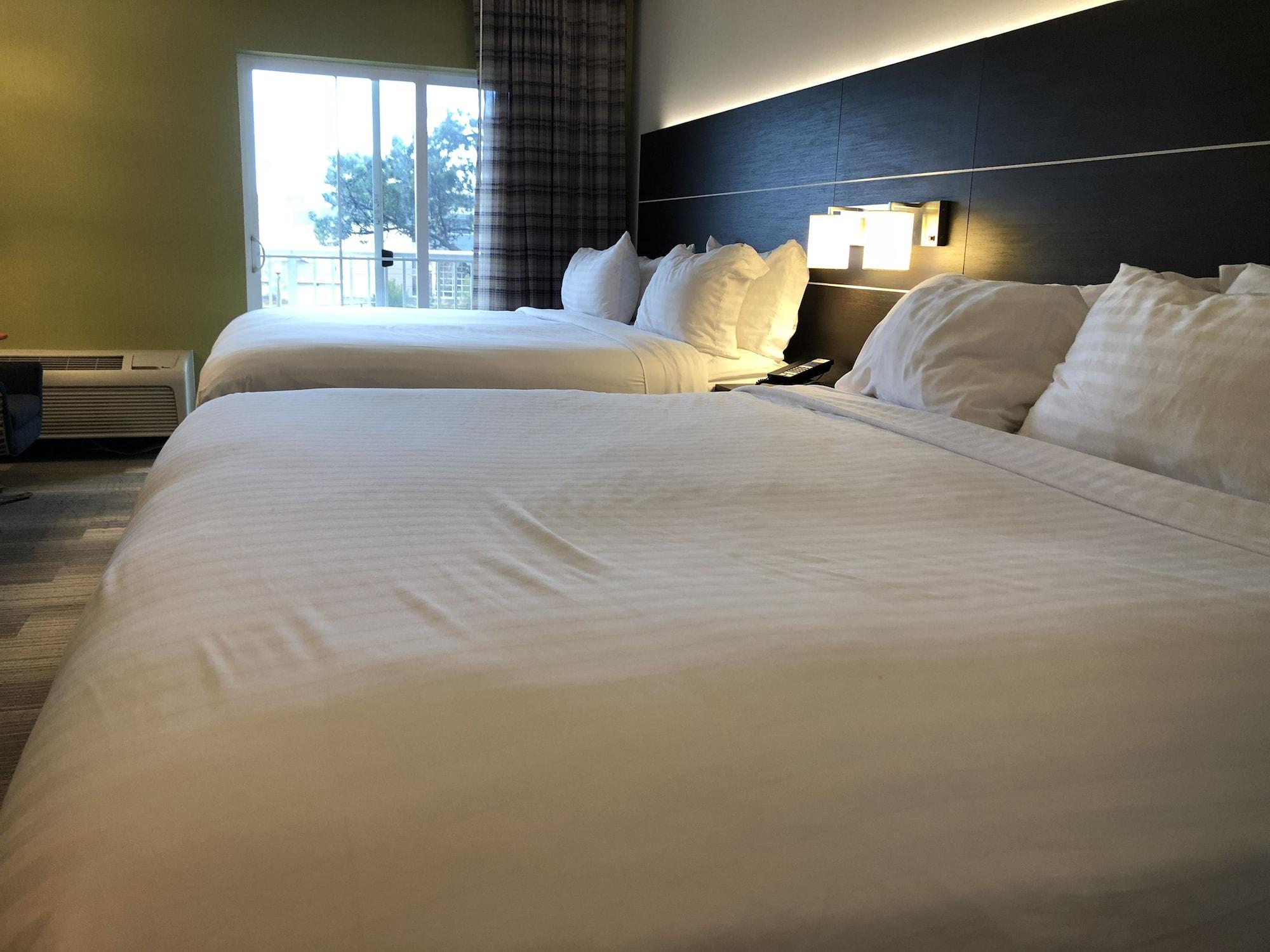 Express & Convention Center By Ihg Resort Seaside