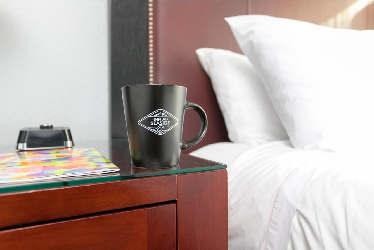 Hotel At 3*