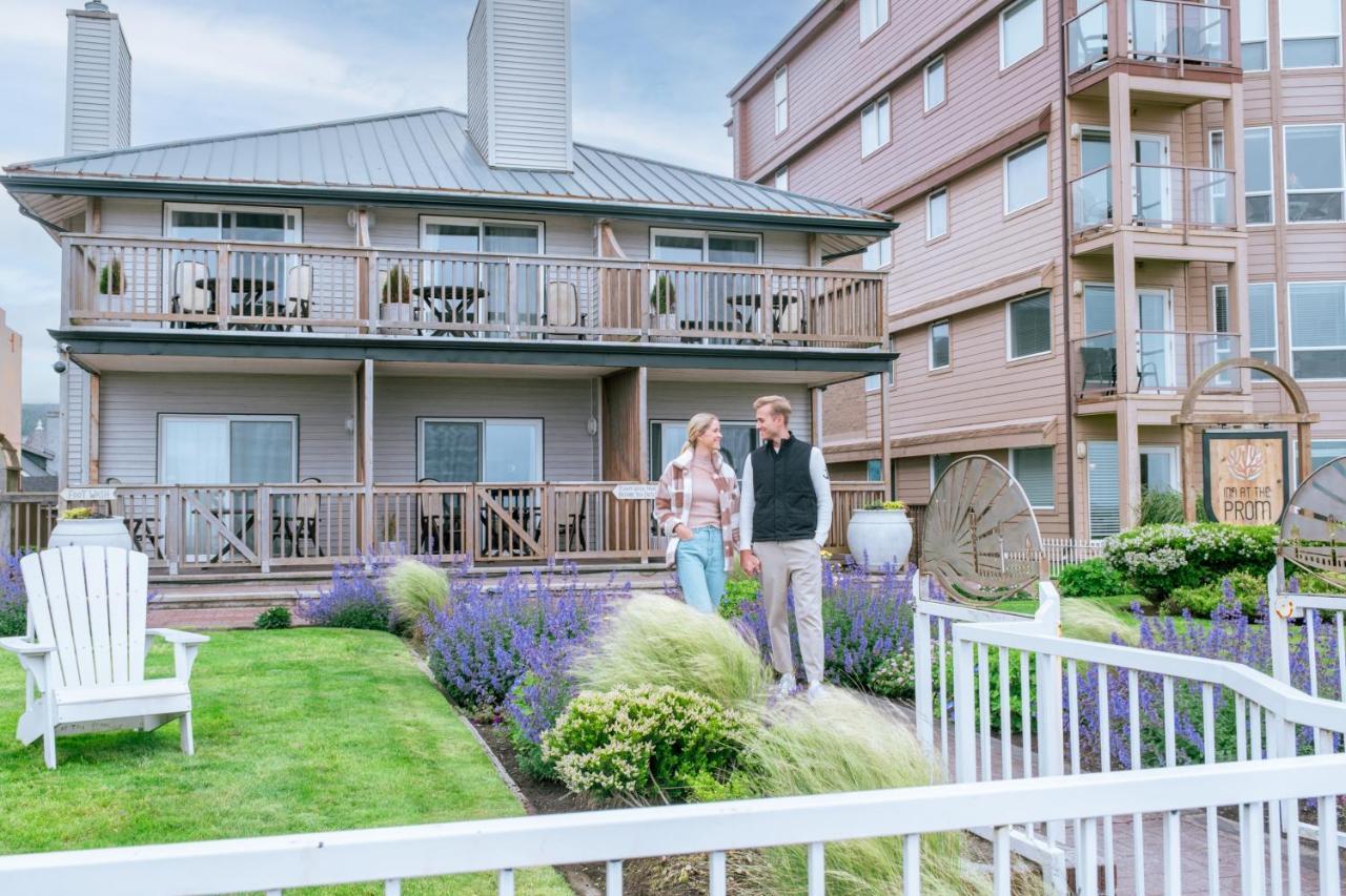 At The Prom Oceanfront 4*