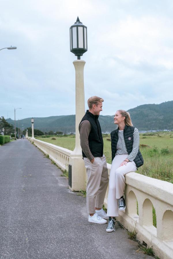 At The Prom Oceanfront Seaside