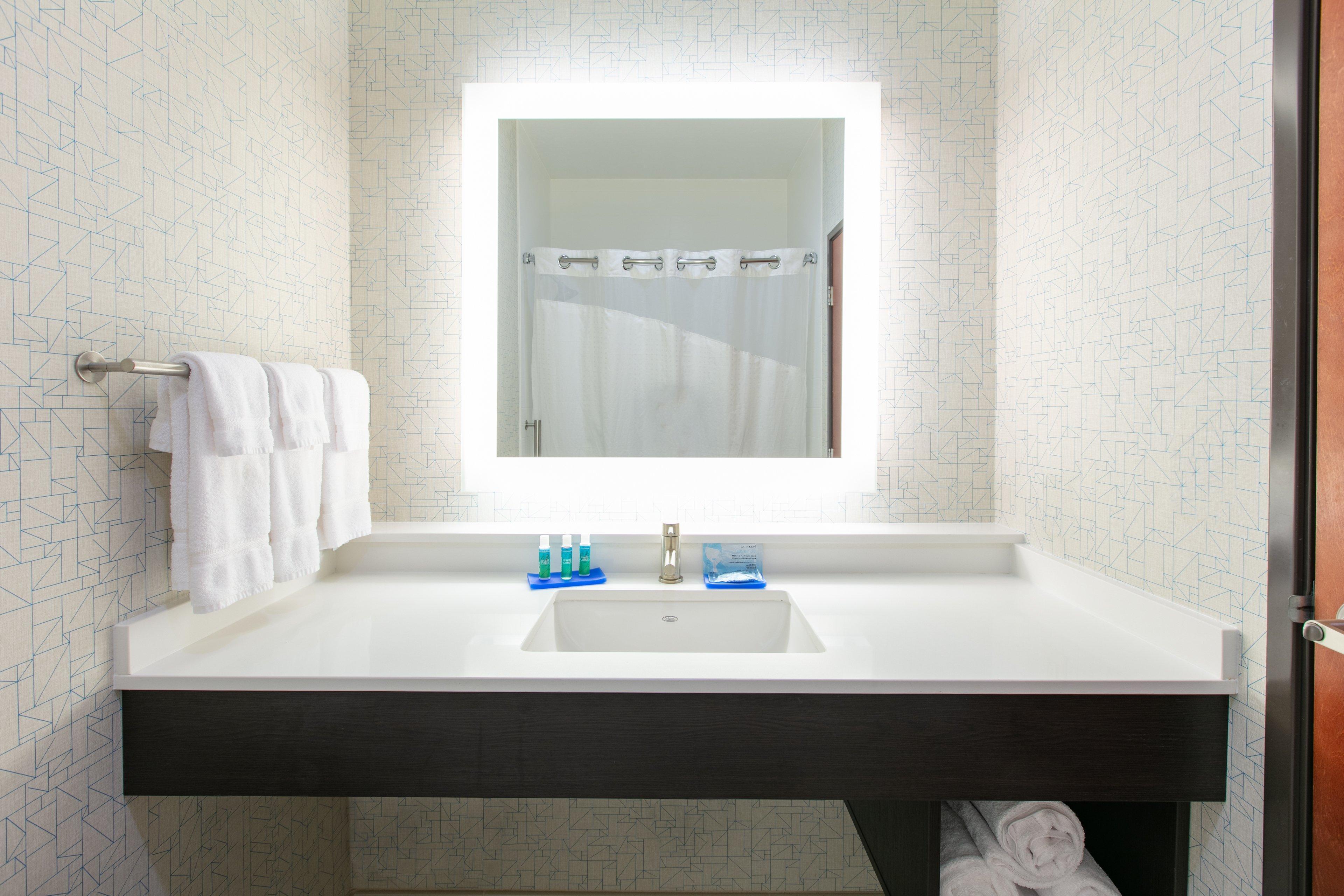 Express & Convention Center By Ihg 2* Seaside