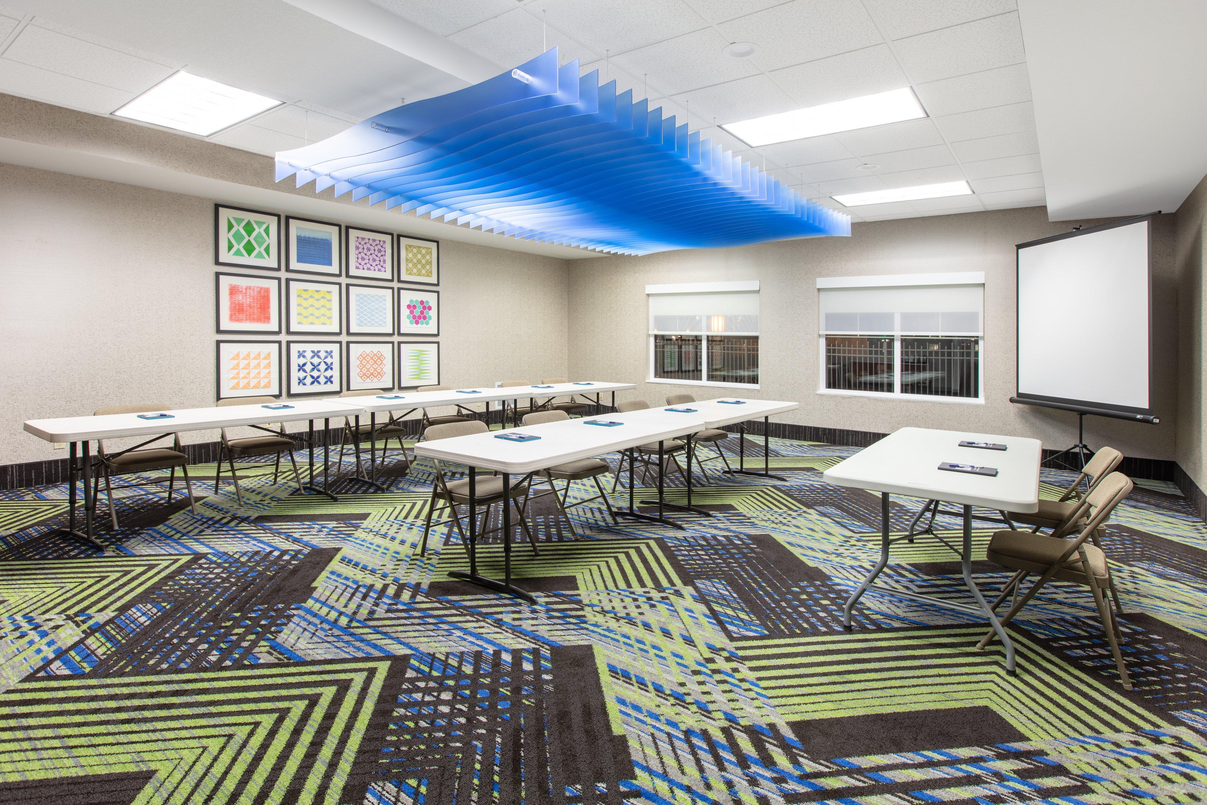 Express & Convention Center By Ihg Resort 2*
