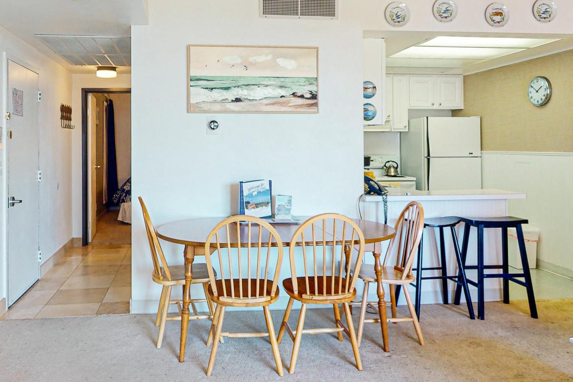 Sand & Sea: Agate Hunter Apartment *