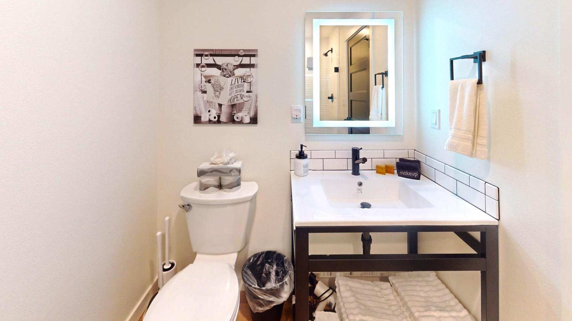 The Commons - Urban Coastal Lodging * Seaside