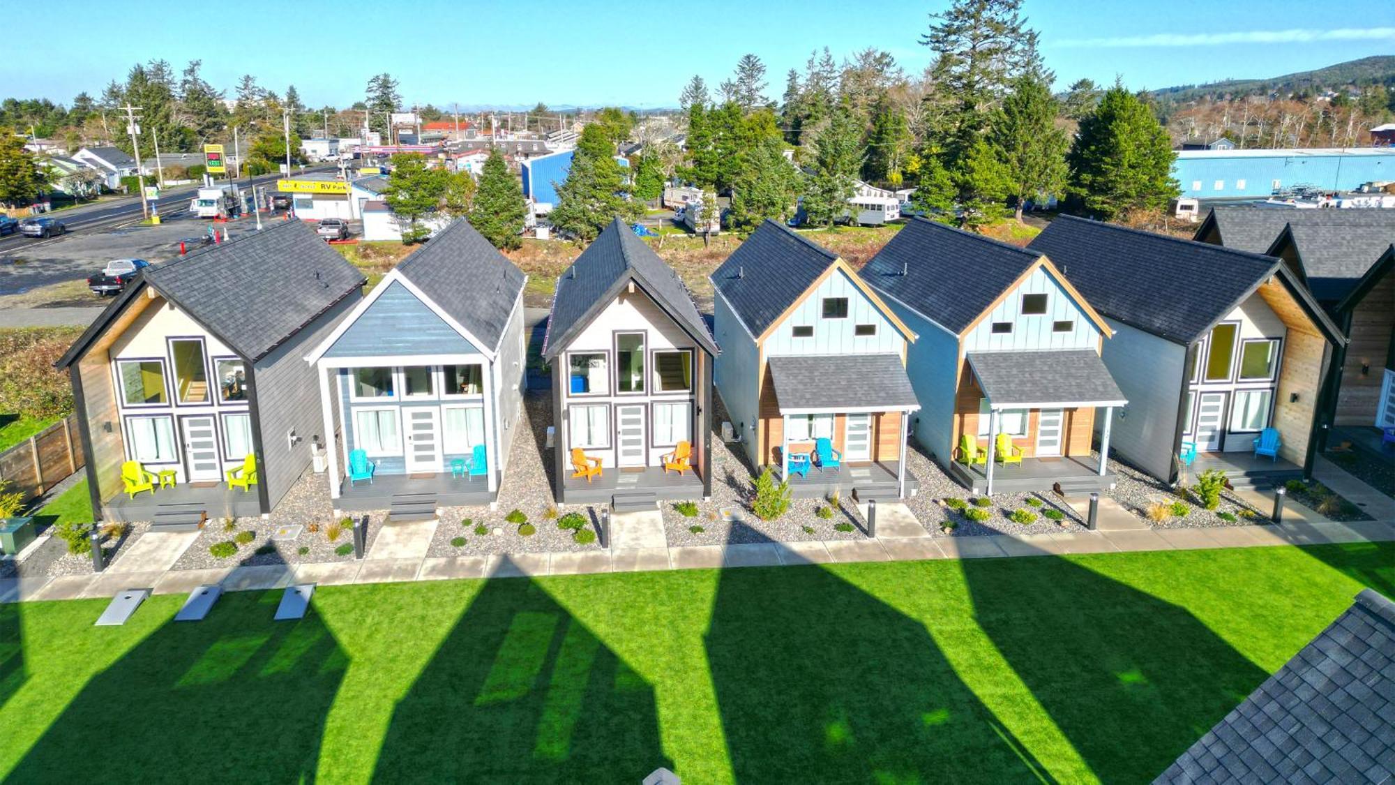 The Commons - Urban Coastal Lodging Villa