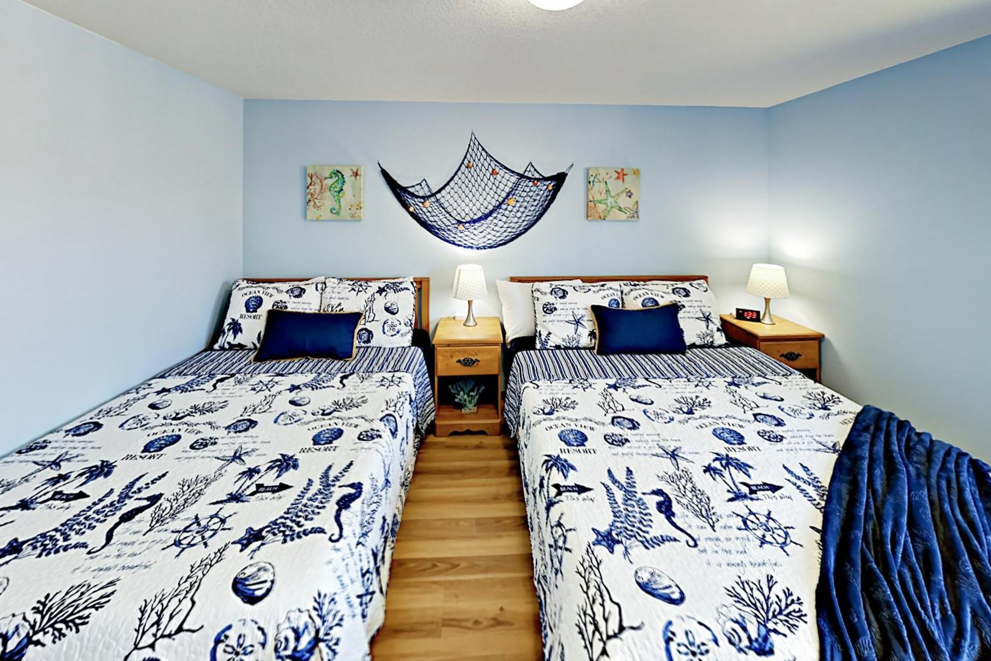 Holiday home Azure Waves *