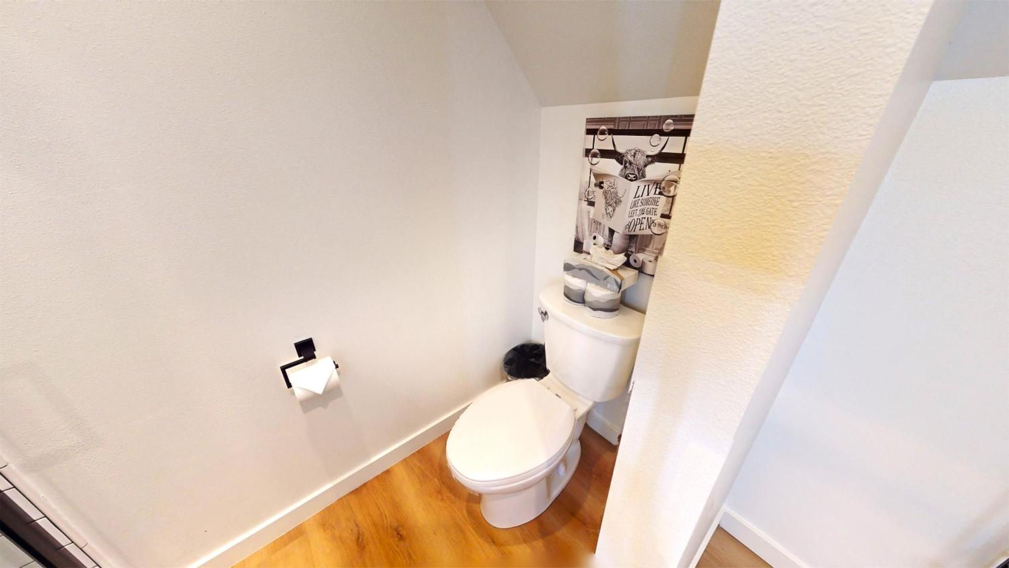 The Commons - Urban Coastal Lodging