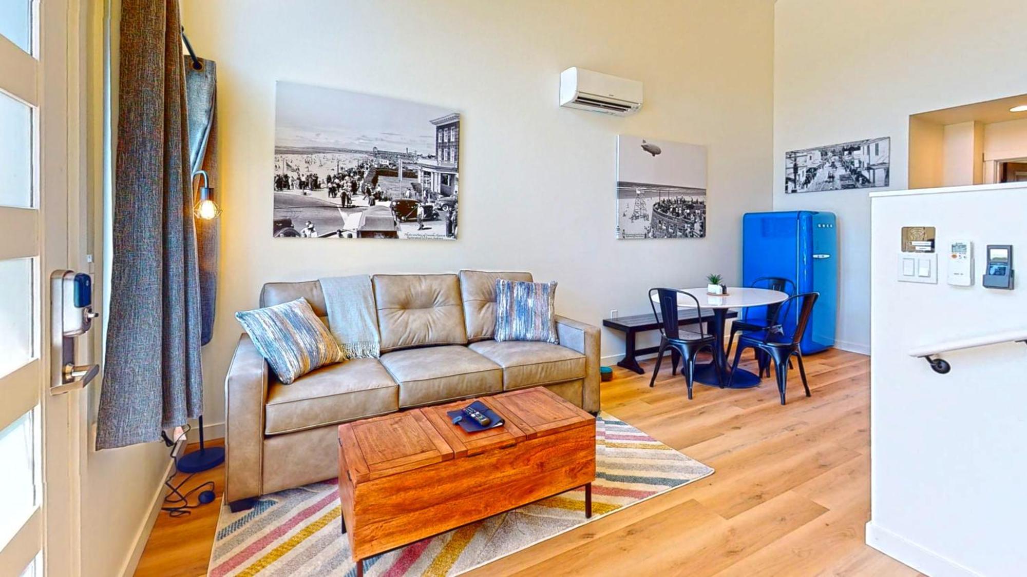 Villa The Commons - Urban Coastal Lodging
