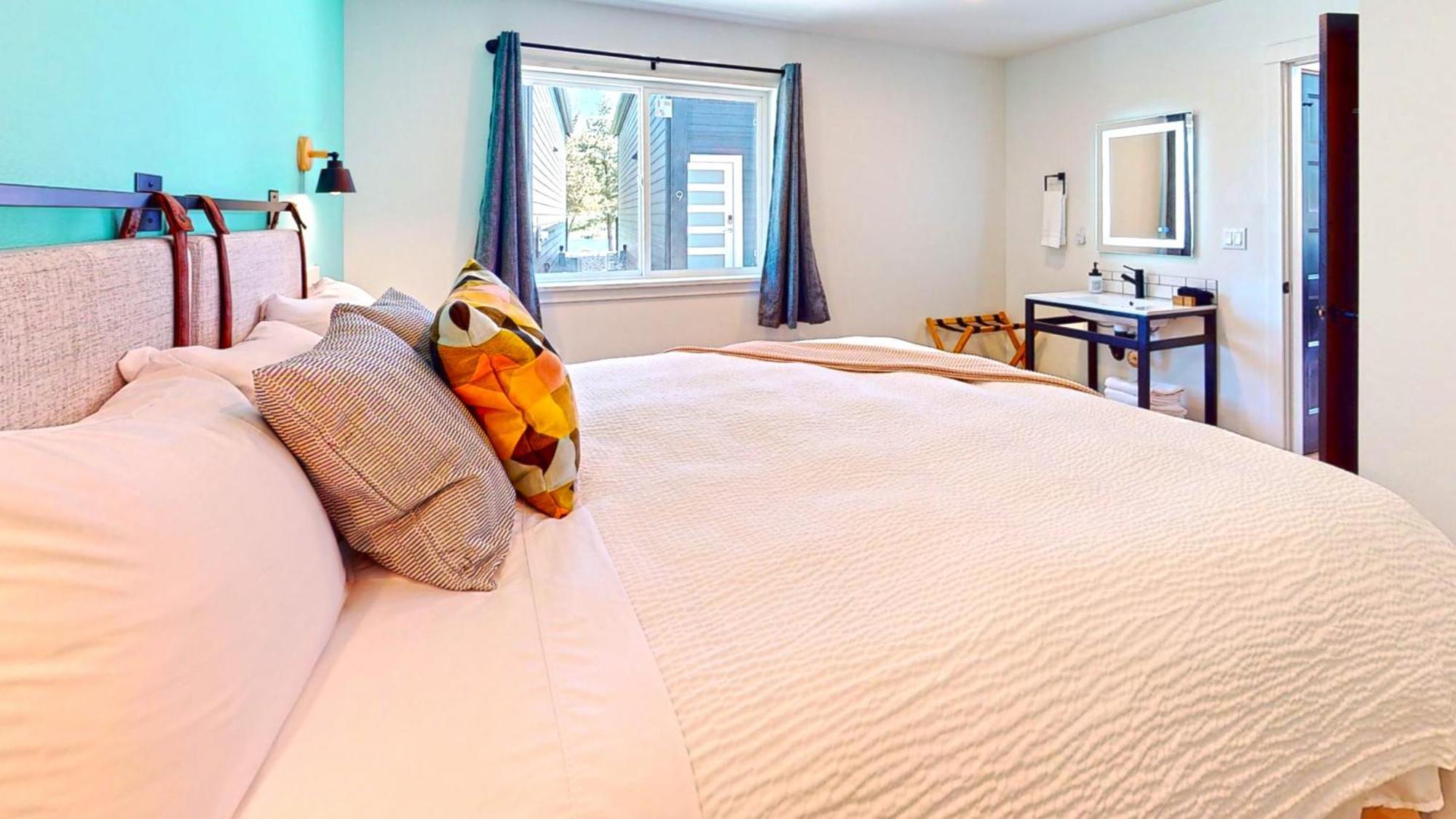 Villa The Commons - Urban Coastal Lodging