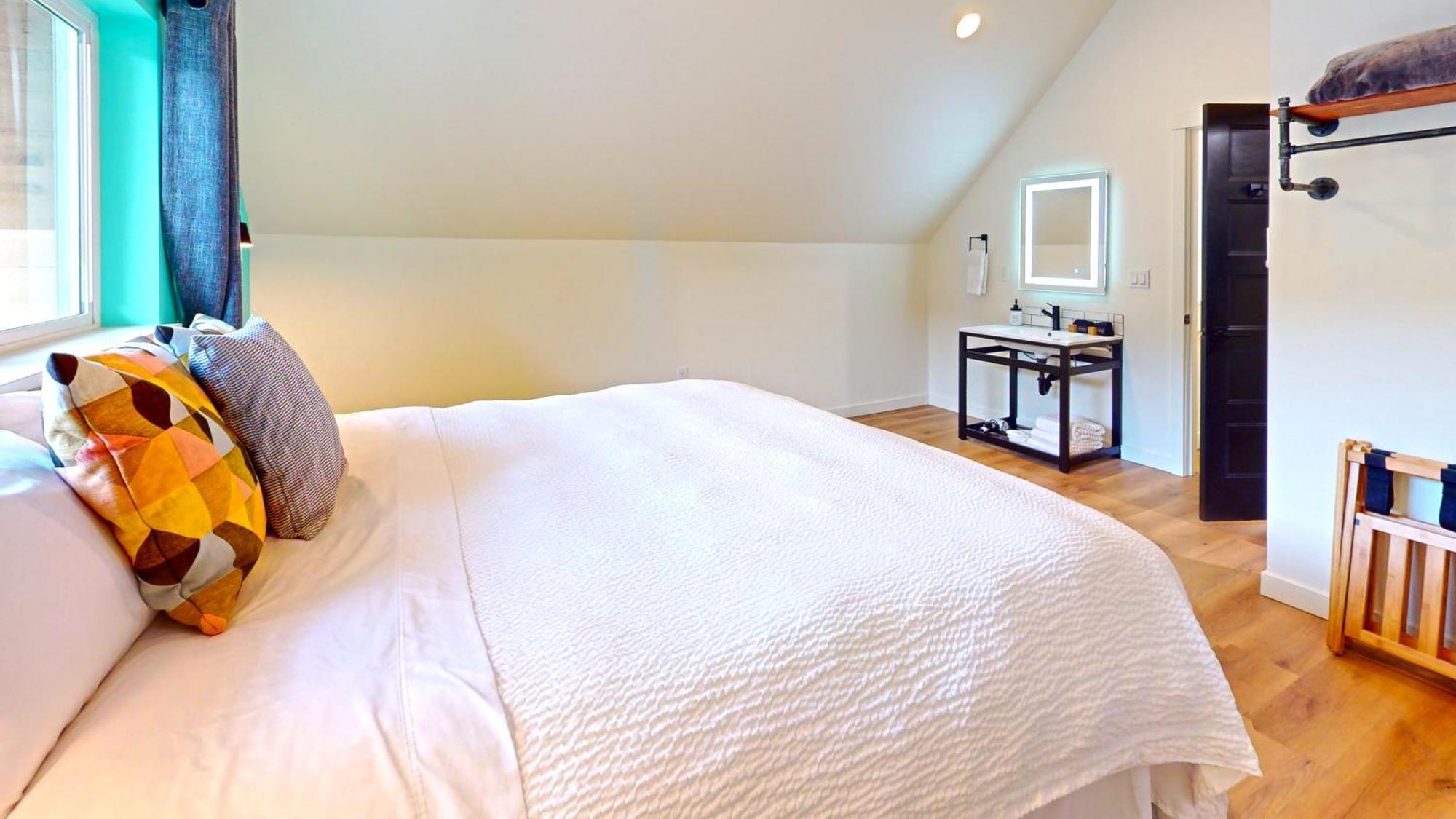 The Commons - Urban Coastal Lodging Villa Seaside