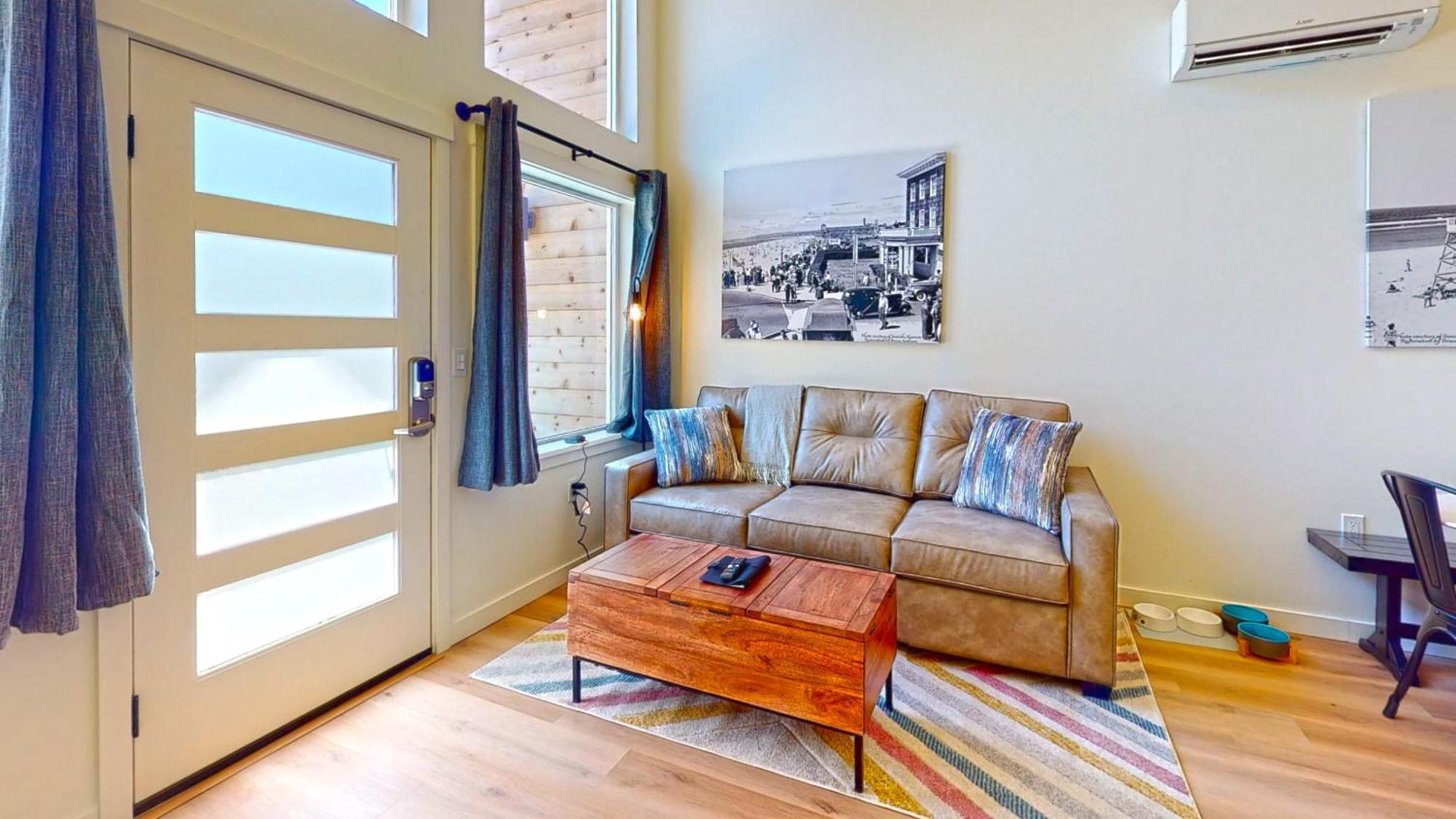 The Commons - Urban Coastal Lodging Seaside