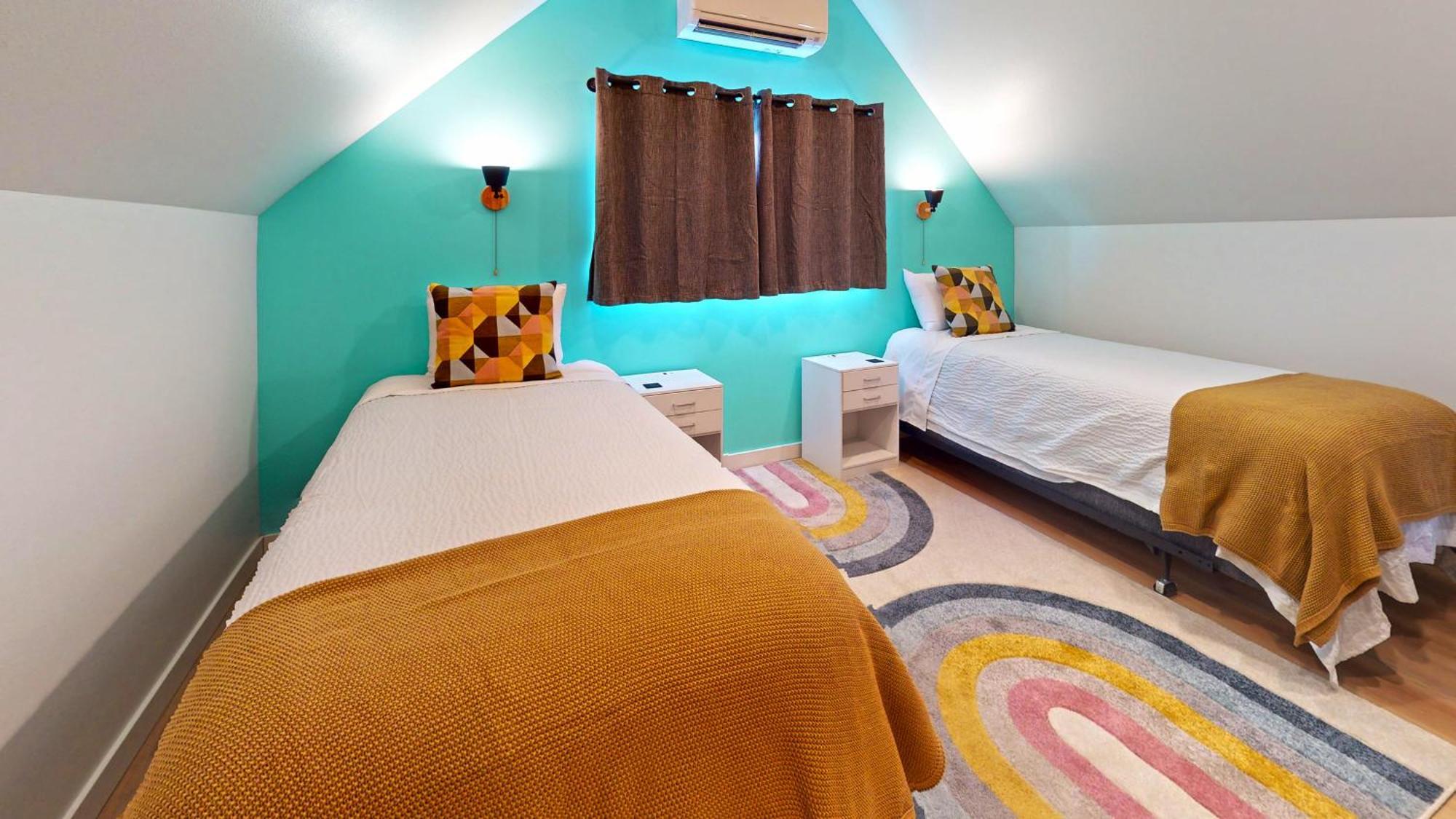 The Commons - Urban Coastal Lodging