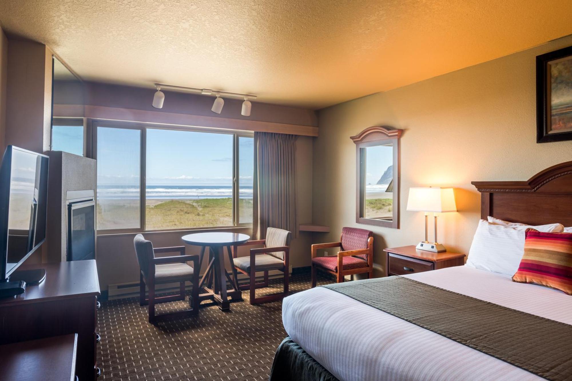 Ebb Tide Oceanfront 2*