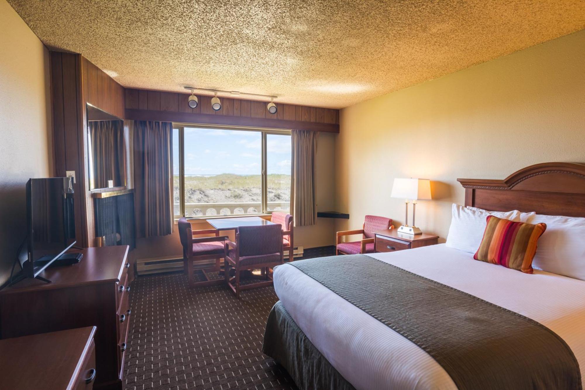 Ebb Tide Oceanfront 2* Seaside