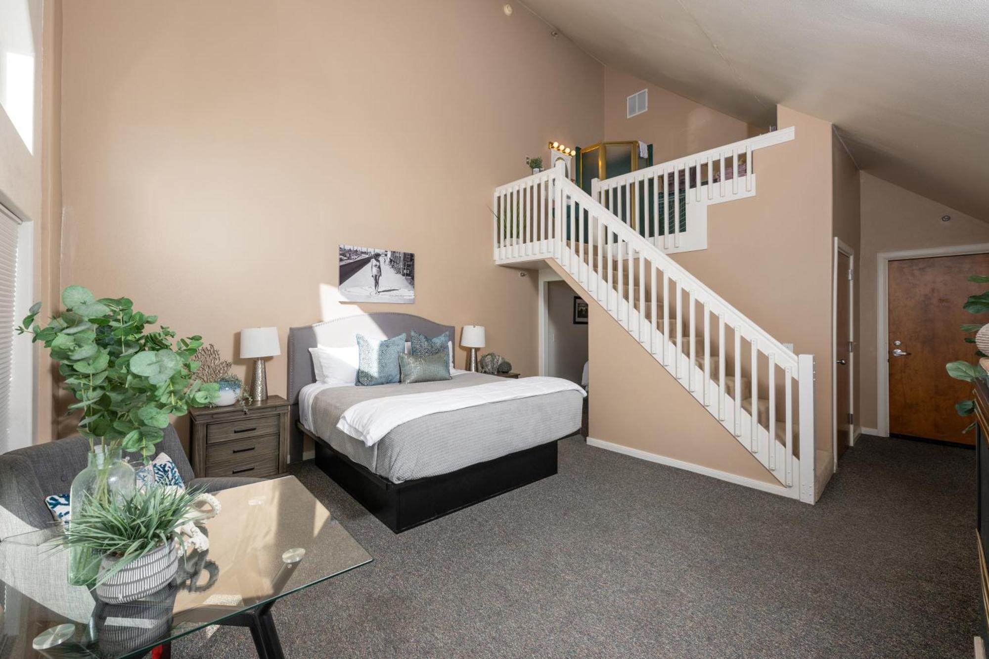 The Oceanfront 4*