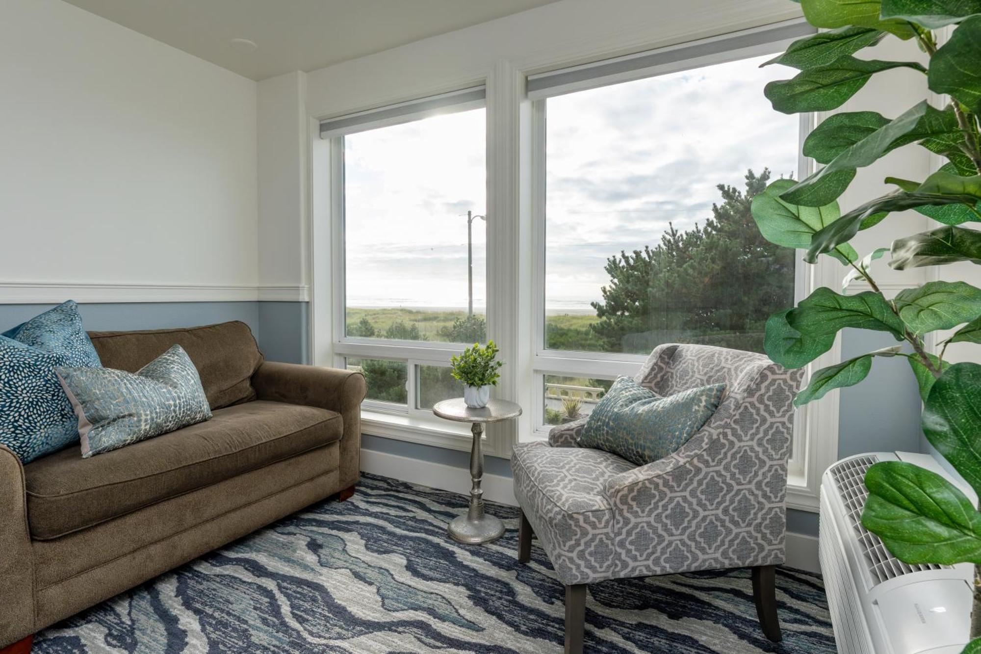 The Oceanfront Seaside