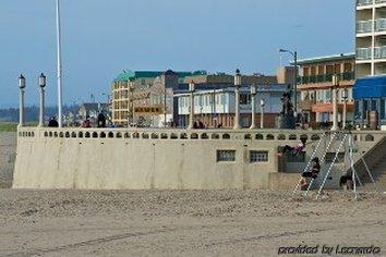 At The Prom Oceanfront Seaside