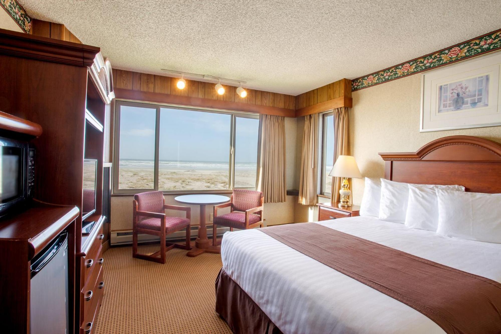 Ebb Tide Oceanfront Motel