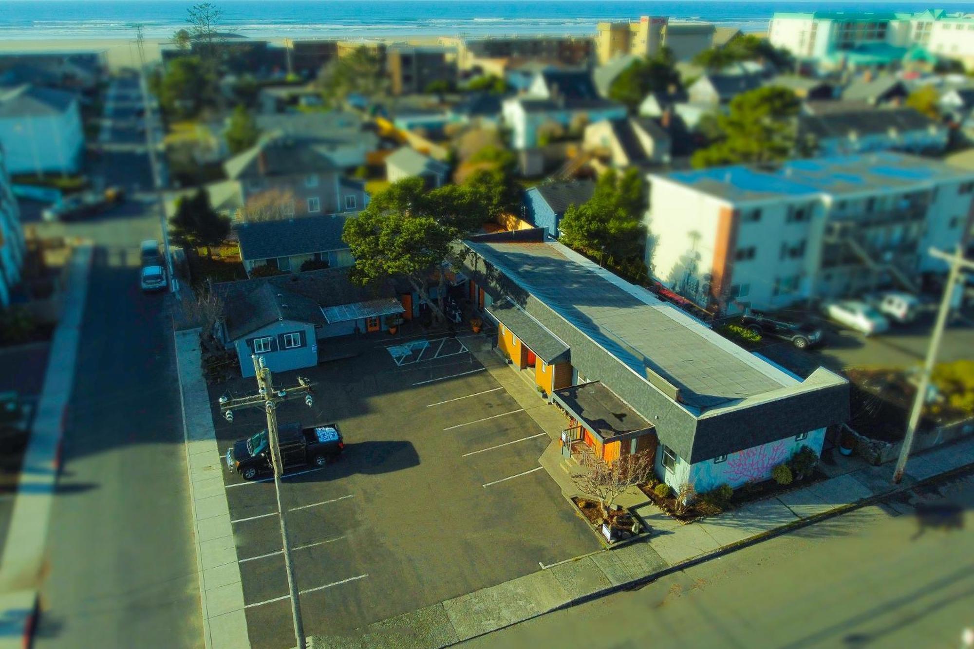 Centre By Oyo Hotel Seaside