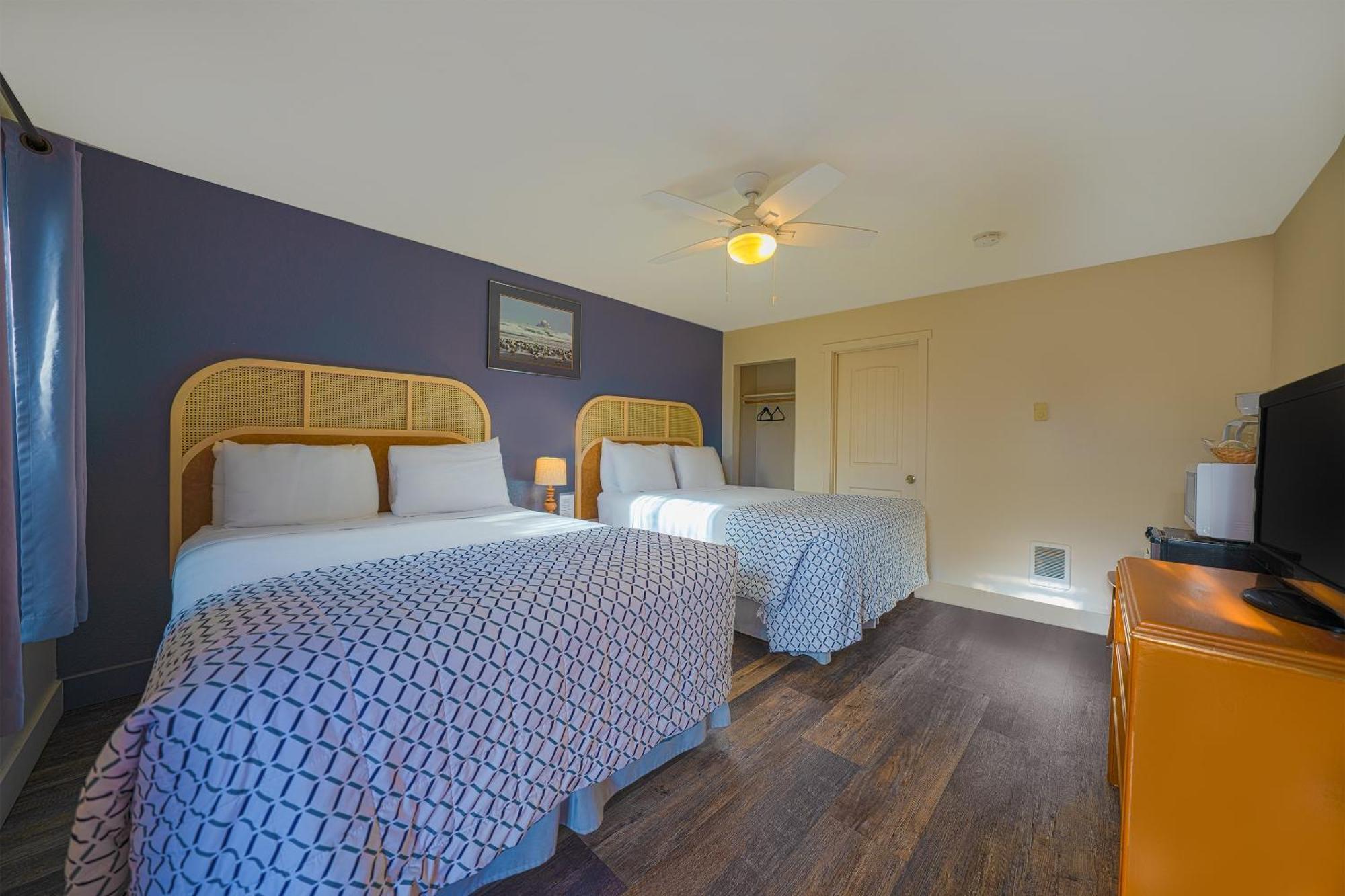 Centre By Oyo 2* Seaside