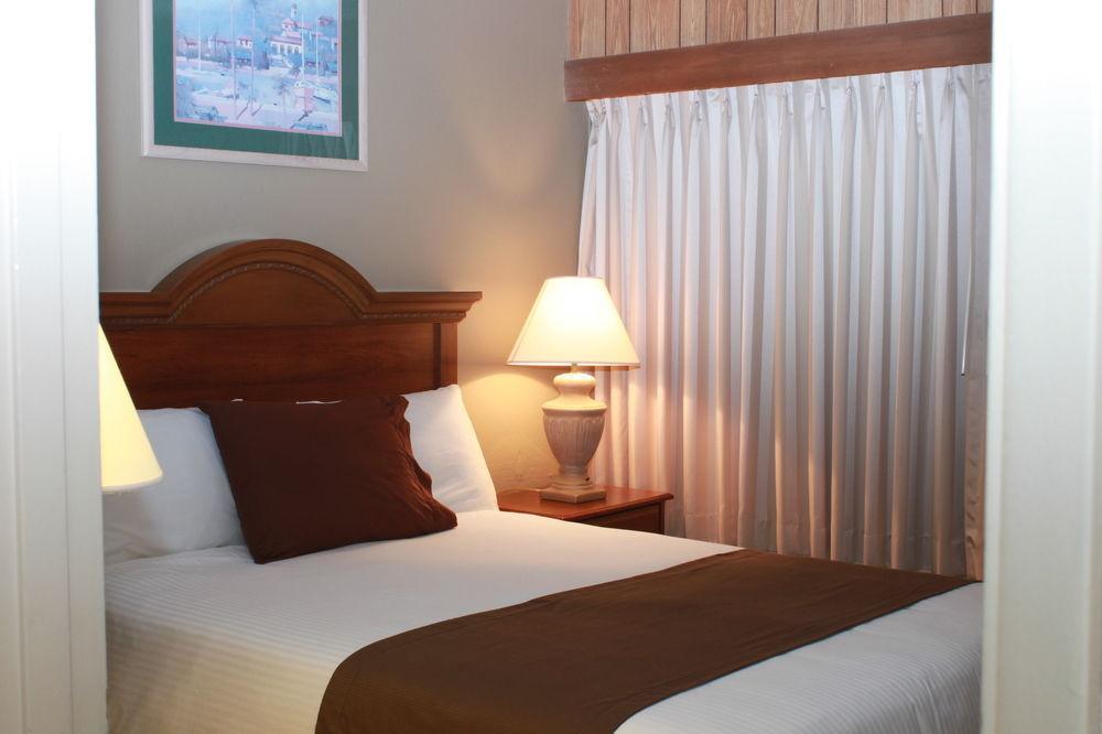 Ebb Tide Oceanfront Motel