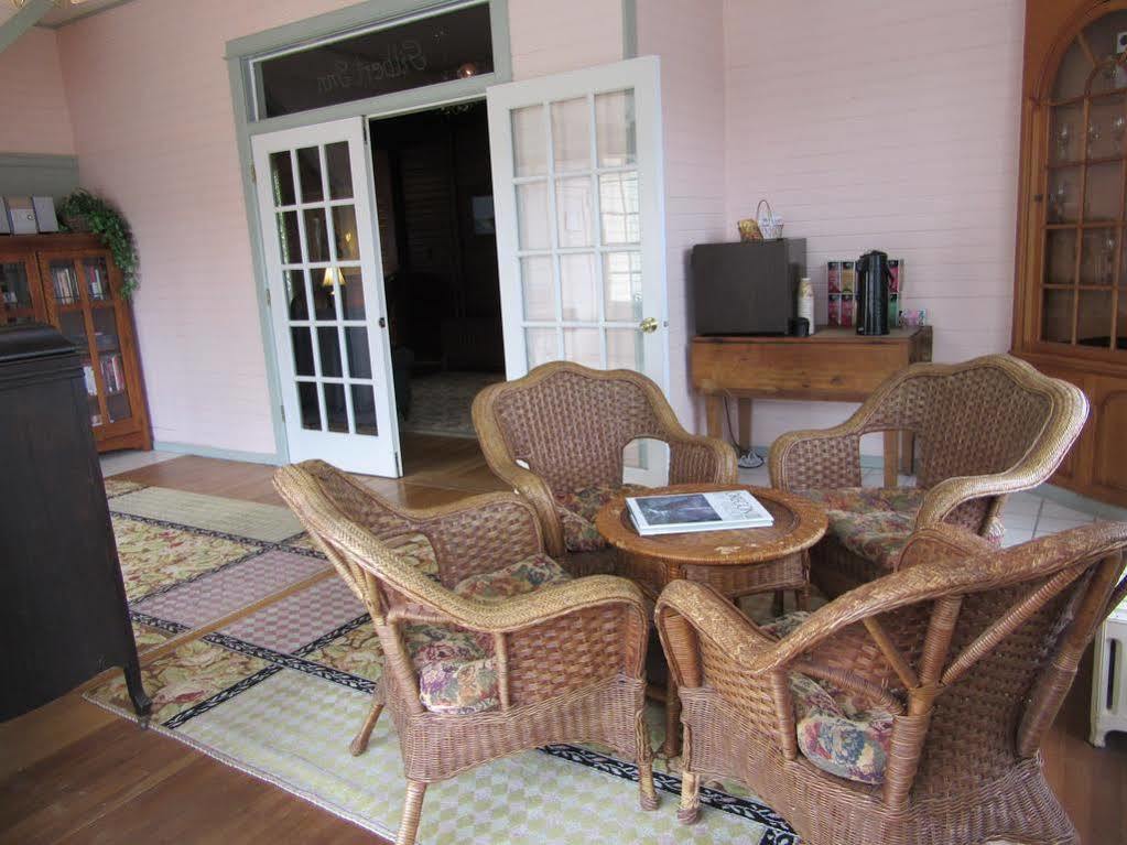 Inn Gilbert Seaside