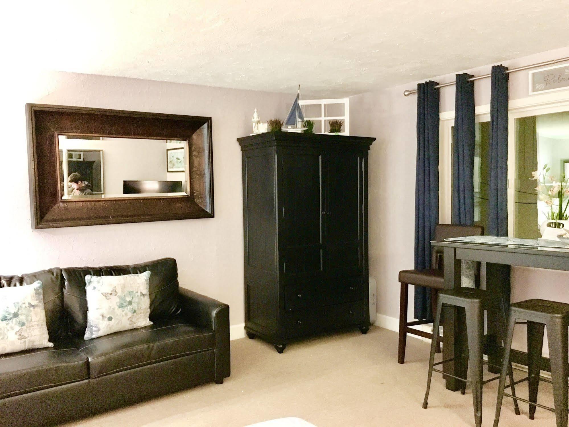 Aparthotel The Tradewinds Condo/Hotel Seaside