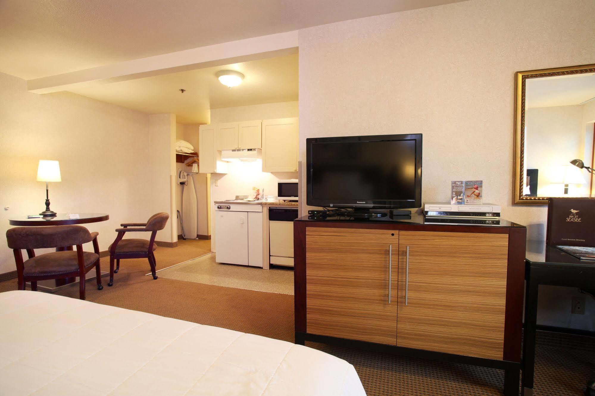 Hotel At