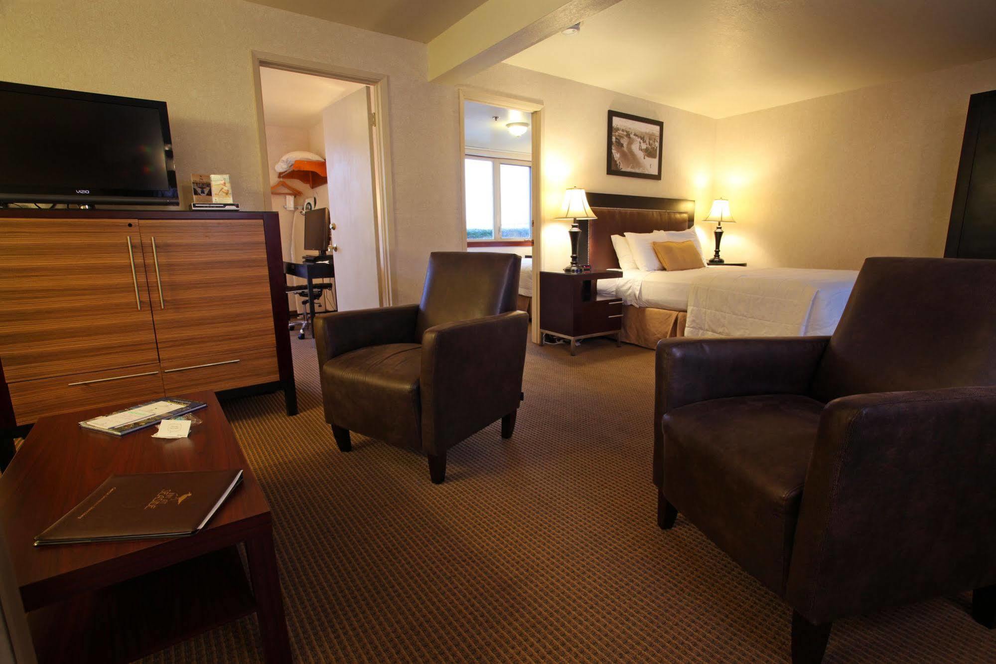 At Hotel Seaside