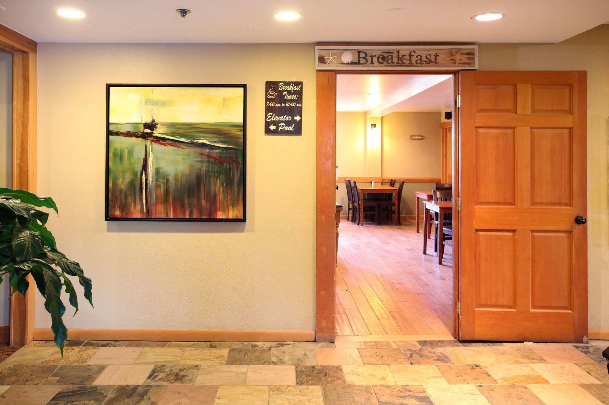 Hotel At