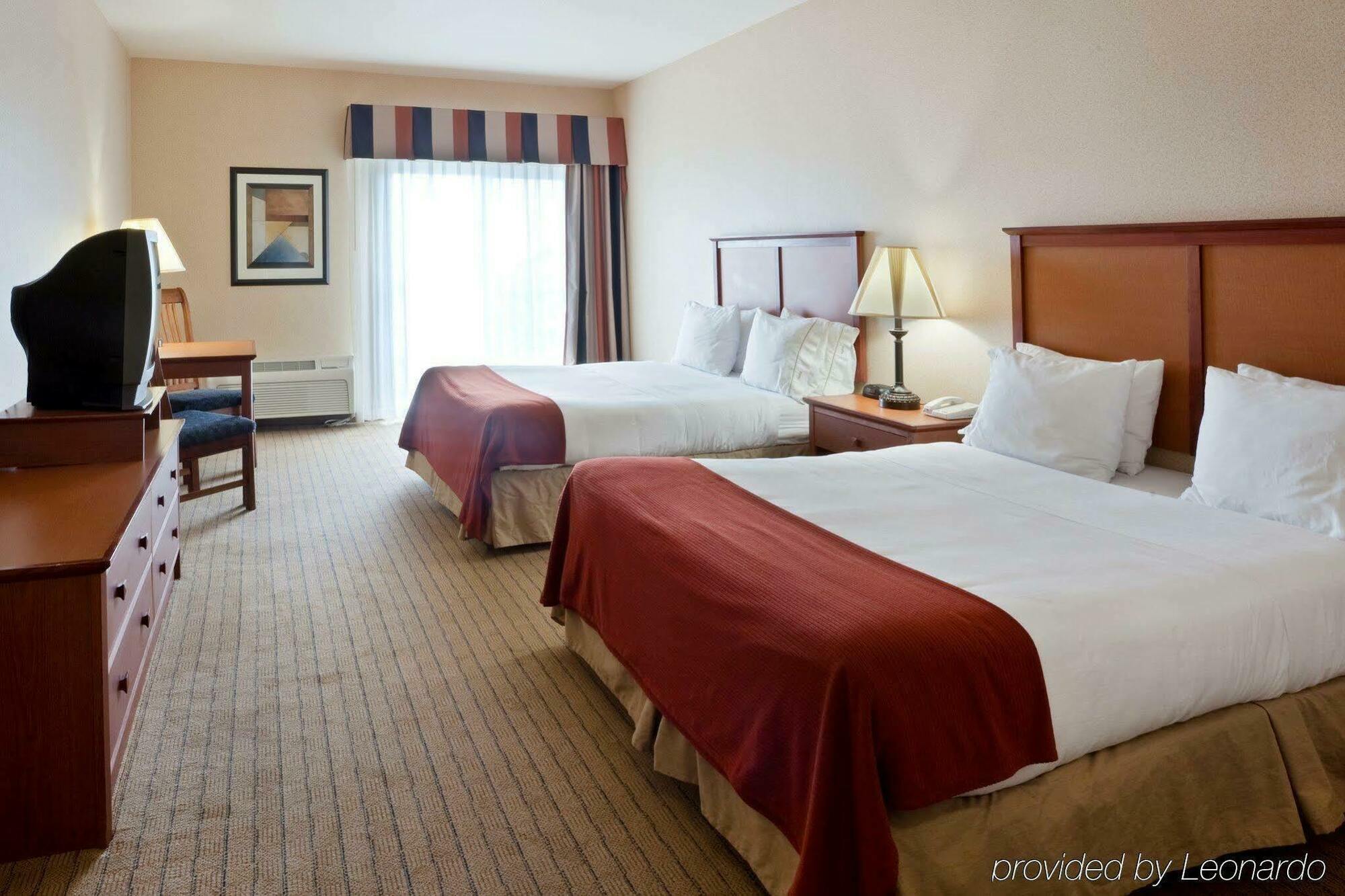 Express & Convention Center By Ihg Resort Seaside
